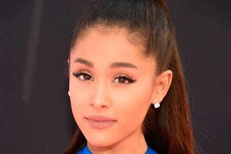 The video above appears to feature pop star <b>Ariana Grande</b> in a blowjob sex tape. . Ariana grande porn